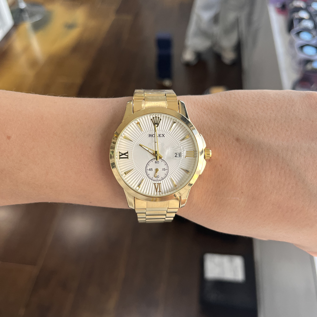 Reloj Clásico con Números Romanos Redondo