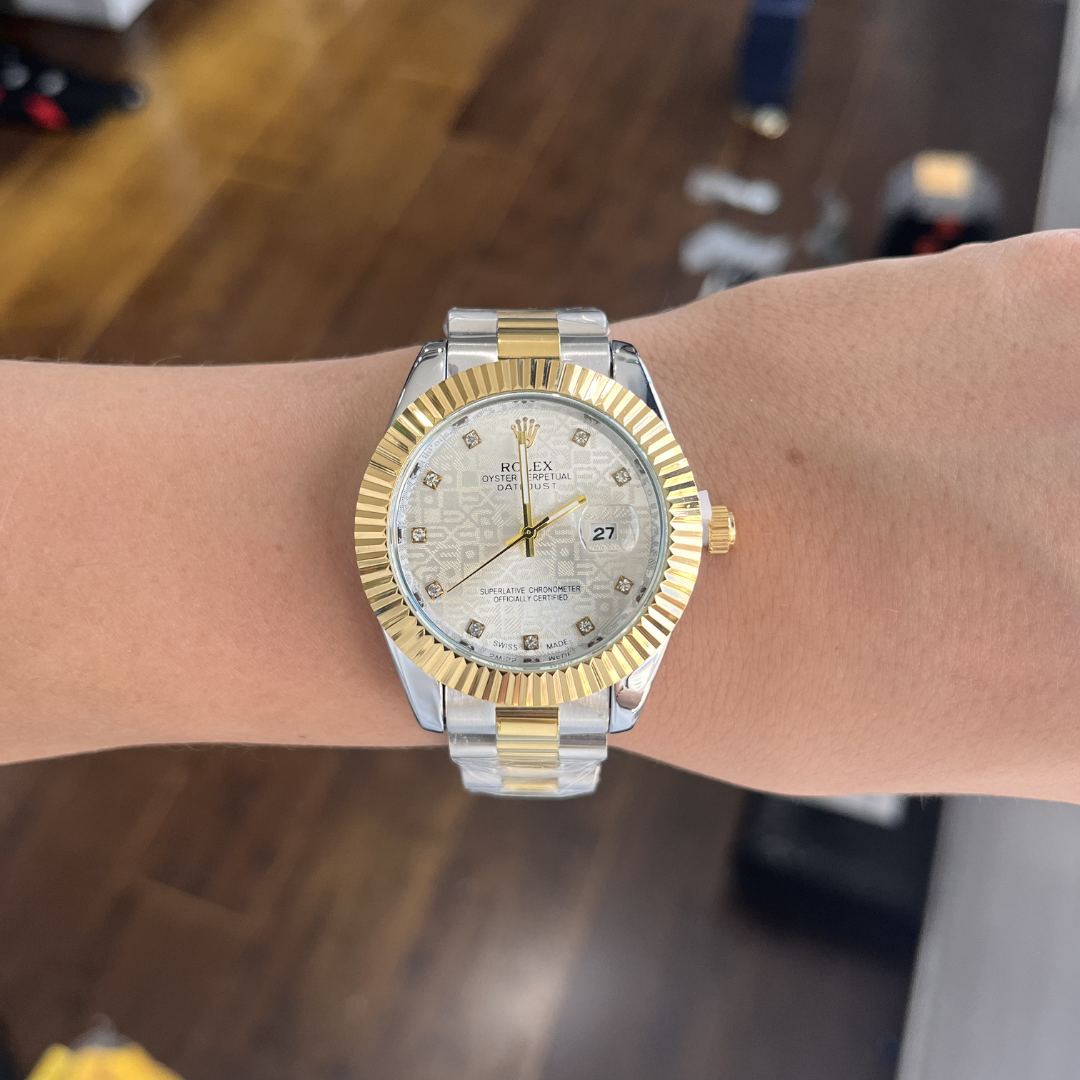 Reloj Clásico Acero con Fecha