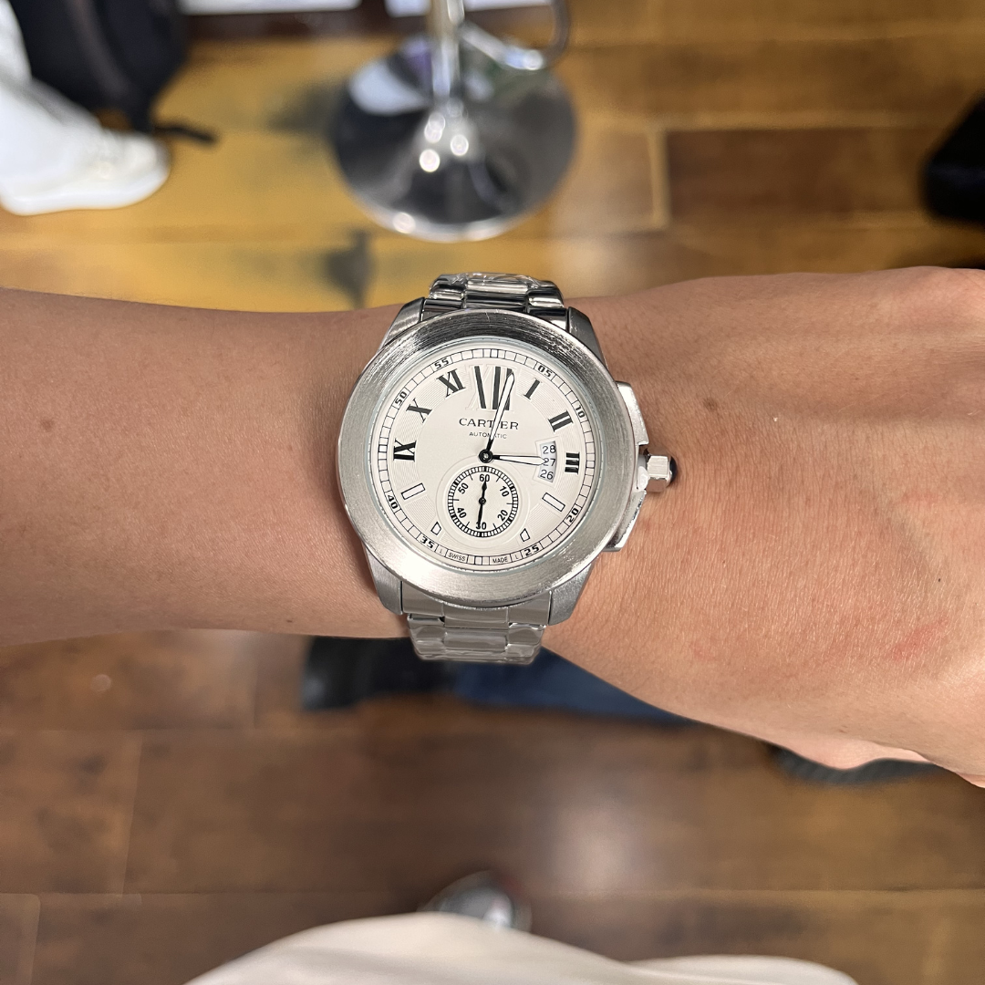 Reloj Clásico Acero Números Romanos