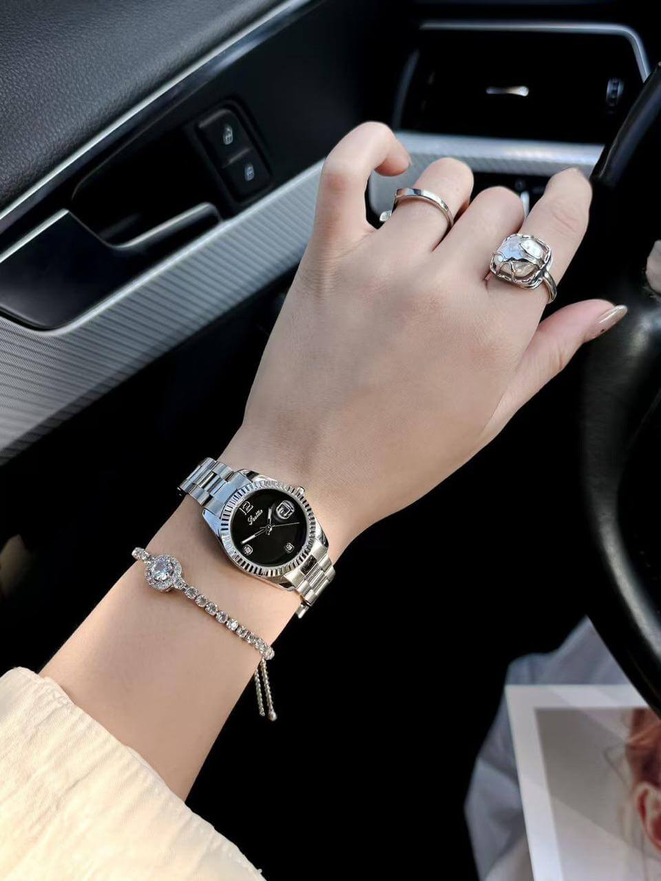 Reloj Elegante Pulsera Ancha con Fecha