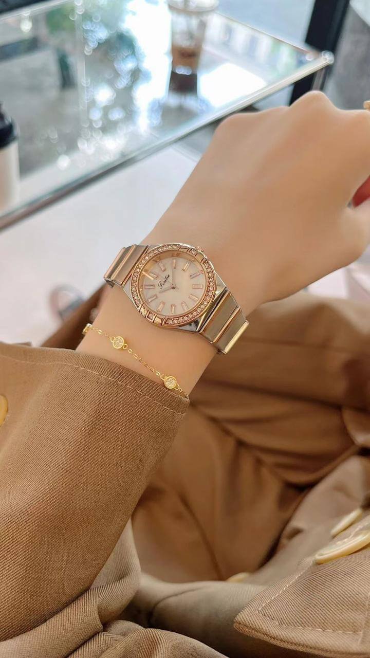 Reloj Elegante Pulsera Delgada con Circones